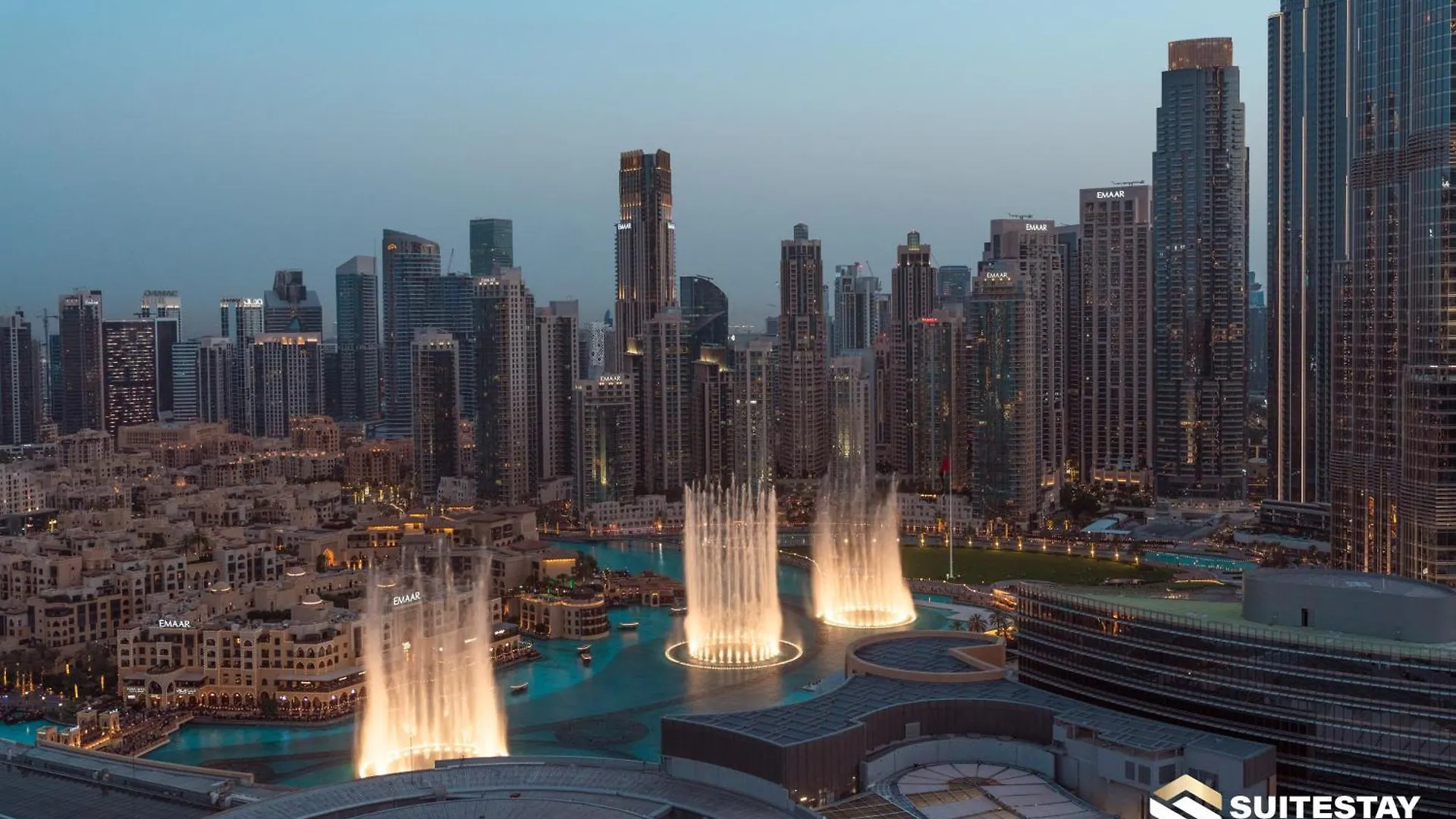 Fashion Avenue Dubai Mall 5*,