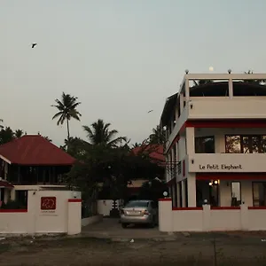 Petit Elephant Hotel Cherai Beach